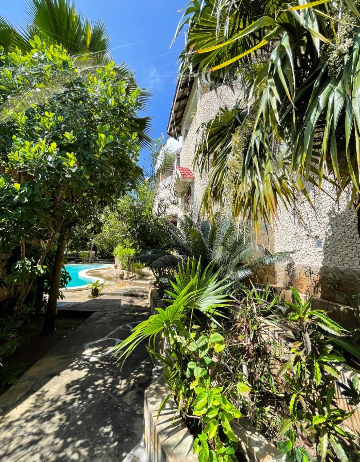 Tembo Village Watamu Ngoại thất bức ảnh